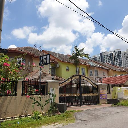 Lavender Impian Homestay Kajang Exterior photo