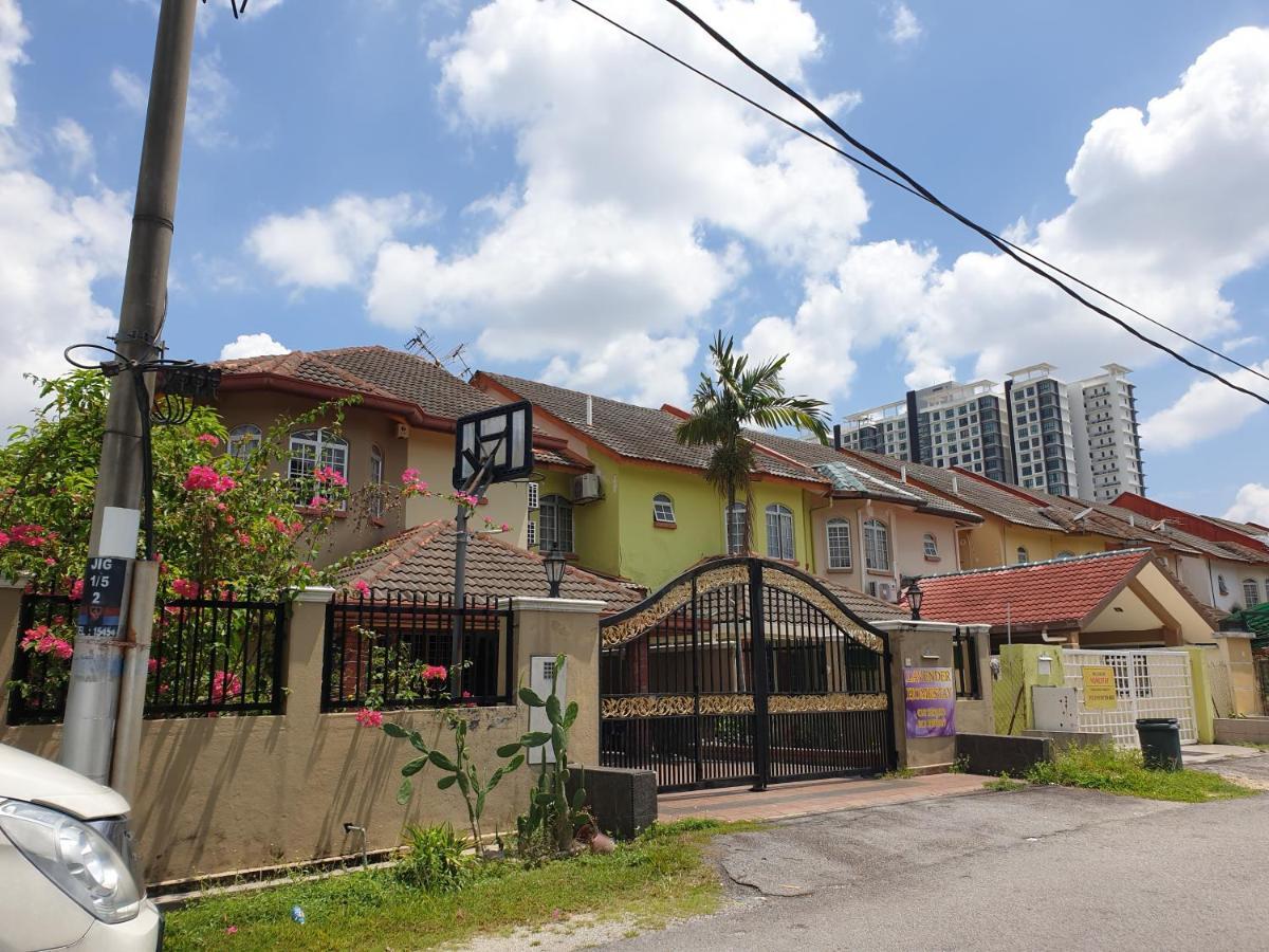 Lavender Impian Homestay Kajang Exterior photo